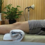 膝痛、ケア、膝をしっかりと伸ばすリハビリ